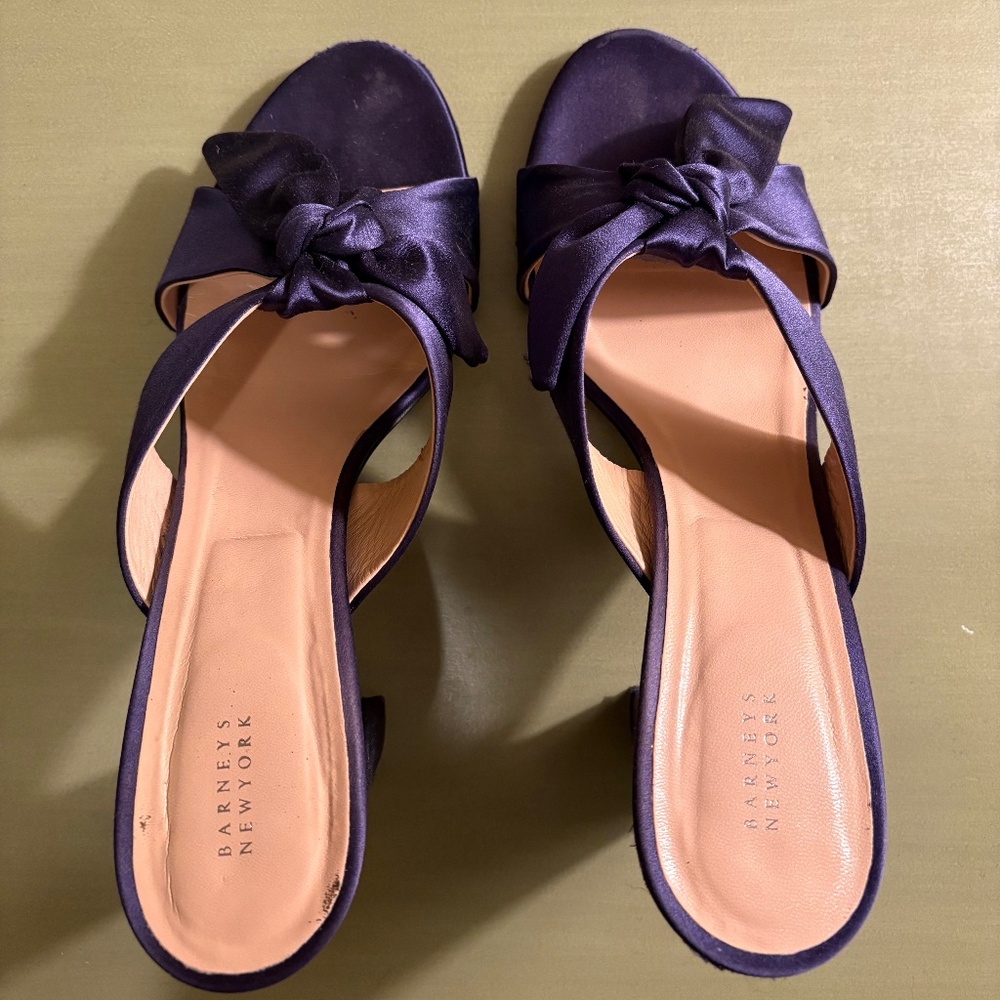 Barney’s New York - Blue Silk Heel